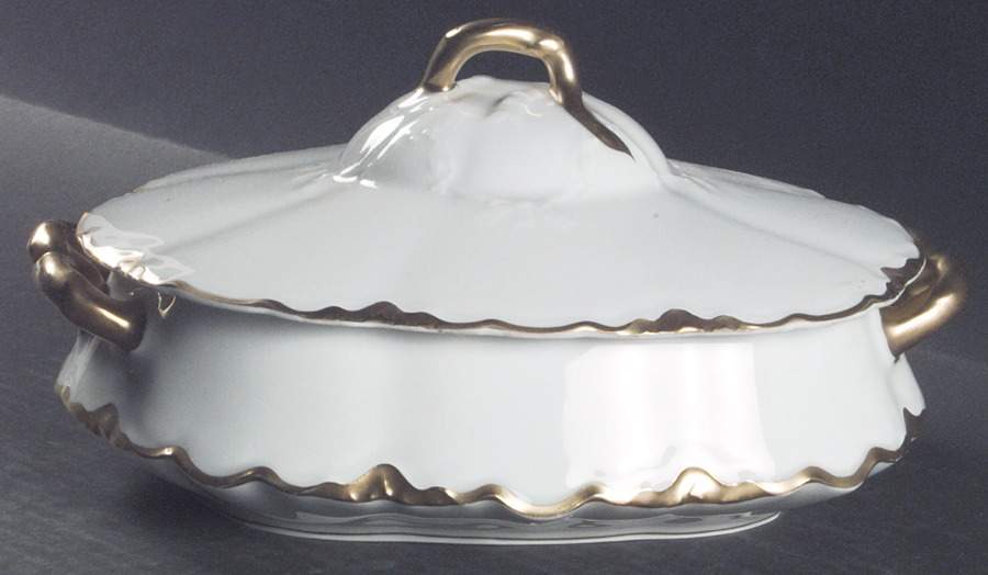 AUS89A Oval Covered Vegetable by Austria-1