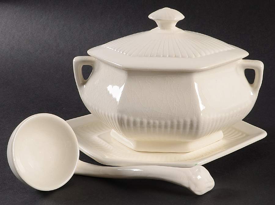 Empress Sauce Boat & Lid & Underplate & Ladle by Adams China-1