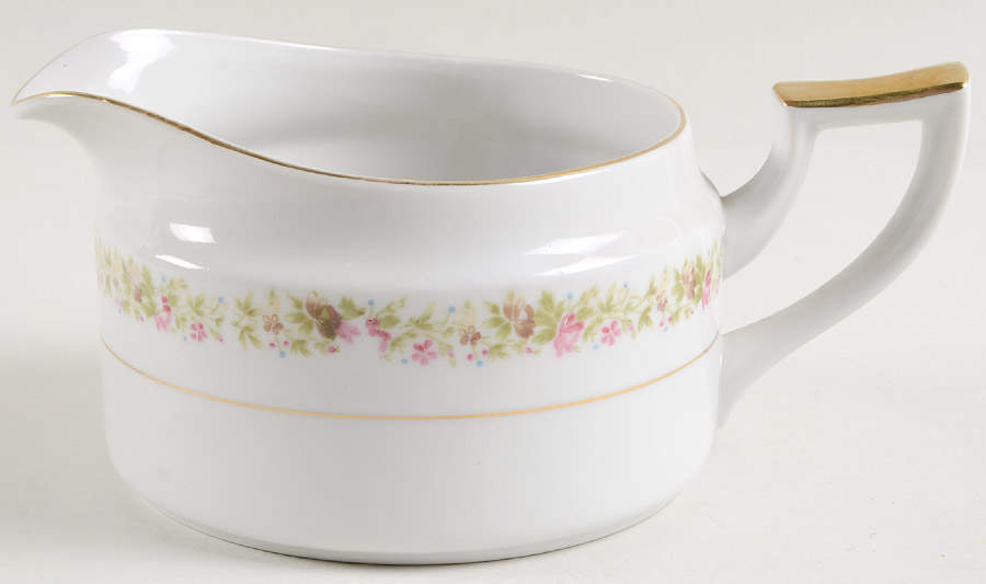 Rondo Gravy Boat by Amcrest-1