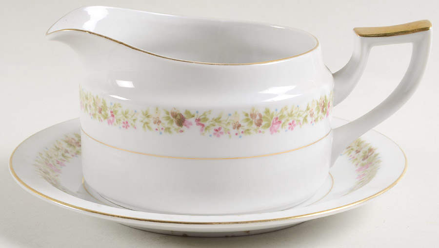 Rondo Gravy Boat & Underplate by Amcrest-1