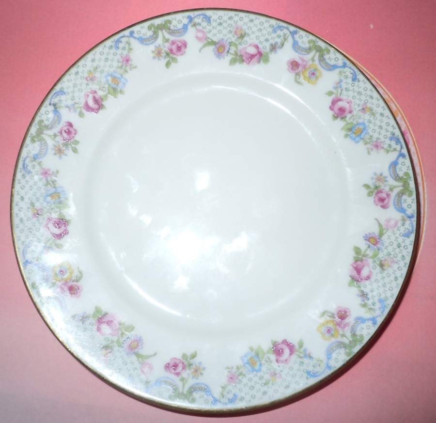 AHR389 Dinner Plate by Charles Ahrenfeldt-1