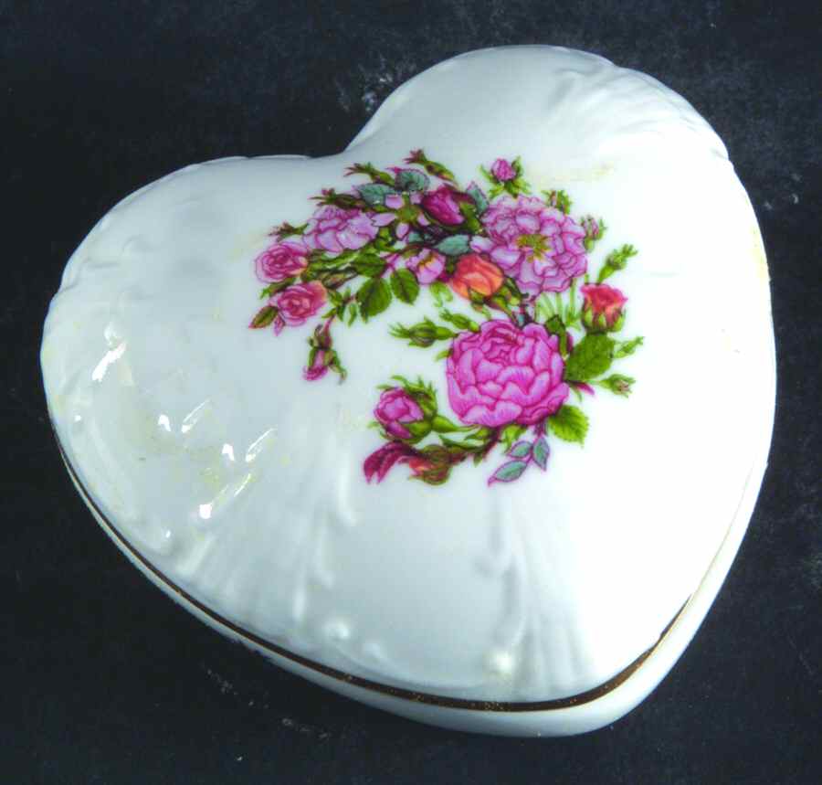 Rose Garden Heart Shape Box & Lid by John  Aynsley & Sons-1