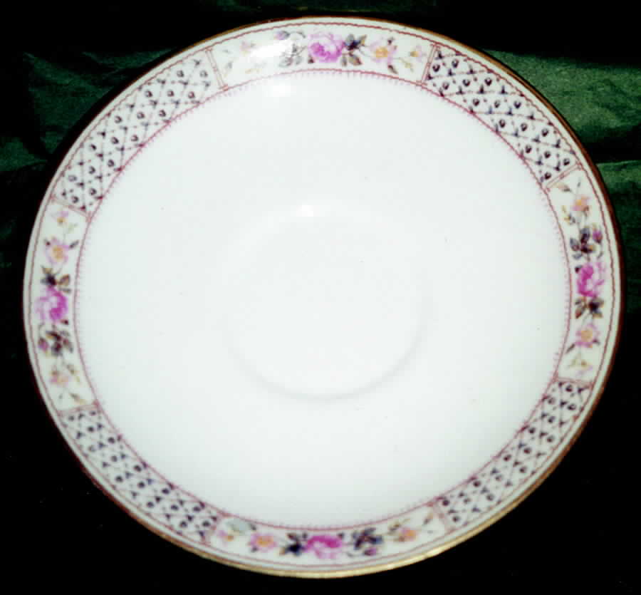 AHR391 Saucer by Charles Ahrenfeldt-1