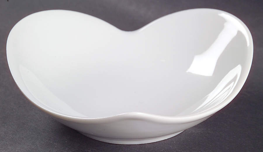 Classic Whiteware Heart Shaped Dish by Apilco-1