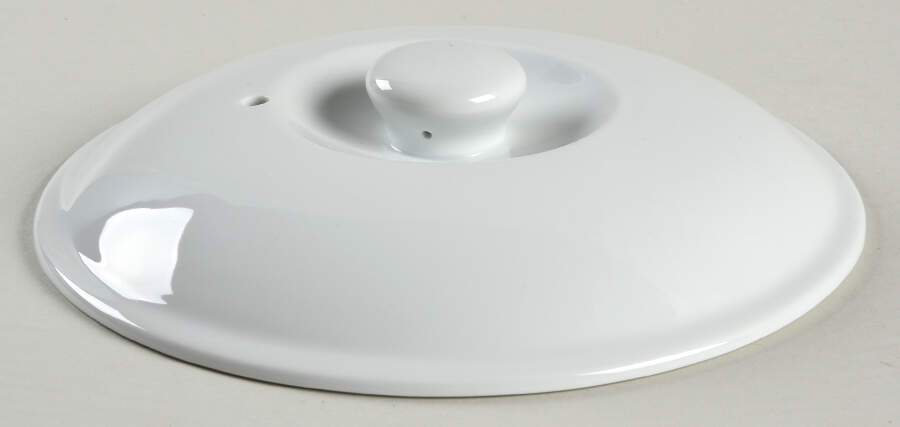 Classic Whiteware Lid for 7" Round Entree Dish by Apilco-1