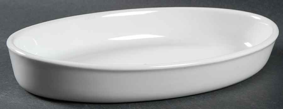 Classic Whiteware 11" Oval Fish Dish by Apilco-1