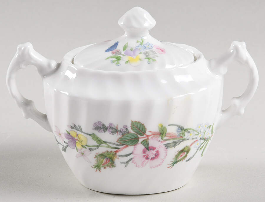 Tudor Sprays Sugar Bowl & Lid by John  Aynsley & Sons-1