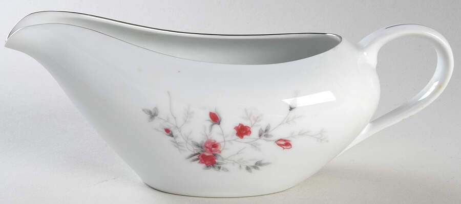 ART25 Gravy Boat by Arita-1