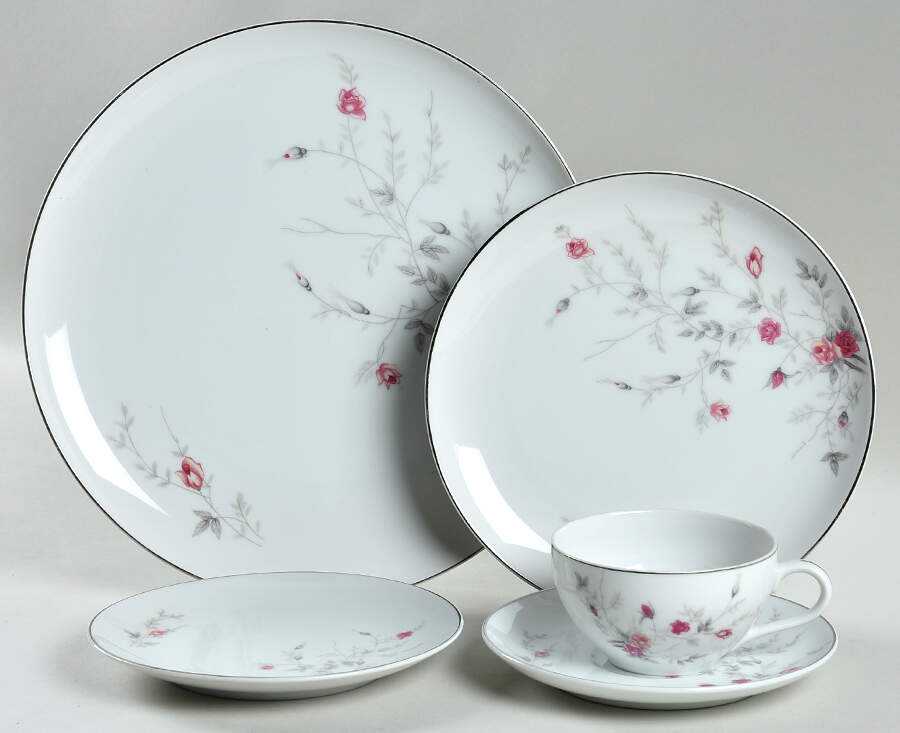ART25 5 Piece Place Setting by Arita-1