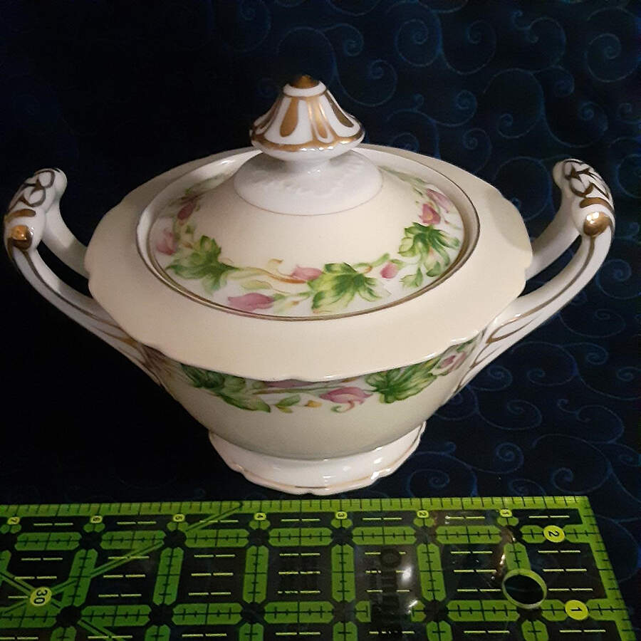 ALA18 Sugar Bowl & Lid by Aladdin-1