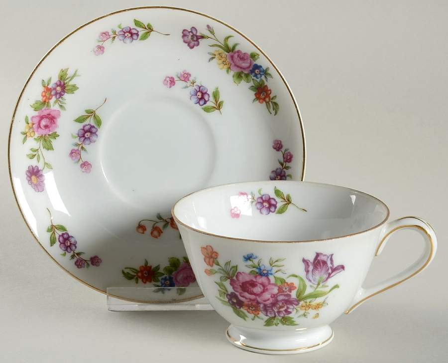 Dresdenia Footed Cup & Saucer Set by Aladdin-1