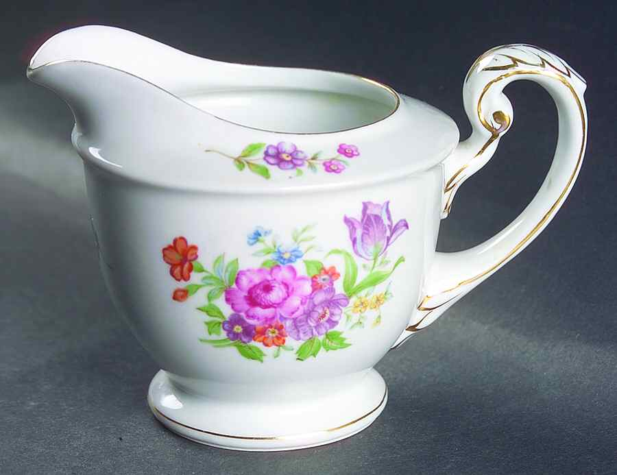 Dresdenia Creamer by Aladdin-1