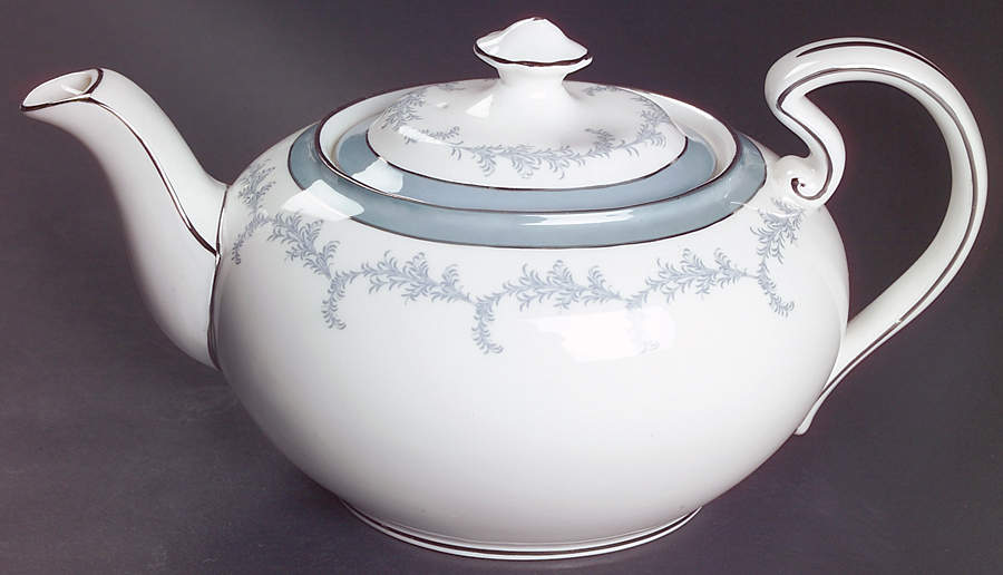 Kenmore (Smooth) Teapot & Lid by John  Aynsley & Sons-1