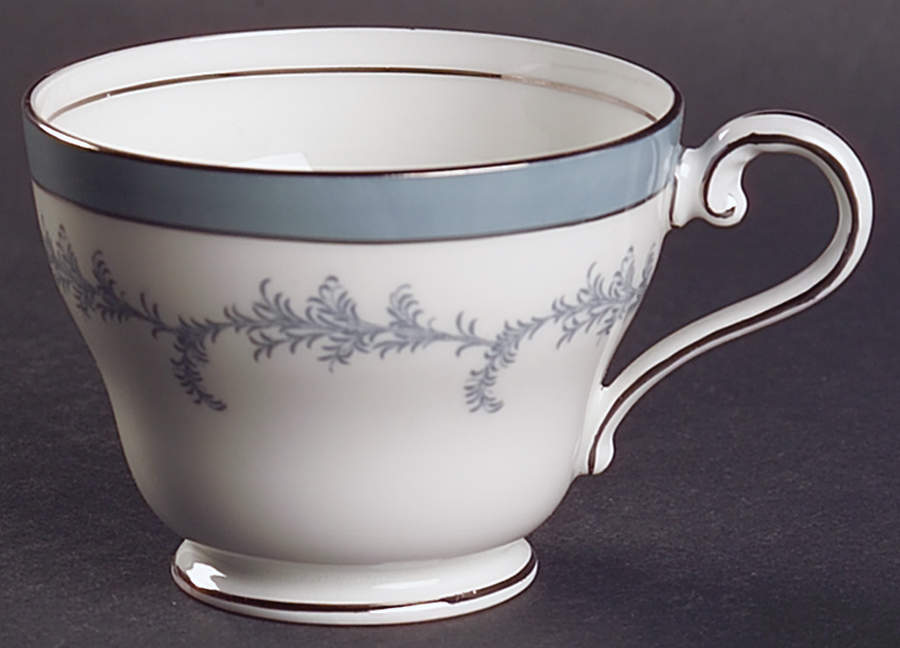 Kenmore (Smooth) Footed Cup by John  Aynsley & Sons-1