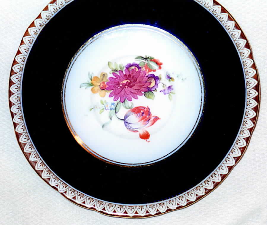 AYN74 Saucer by John  Aynsley & Sons-1
