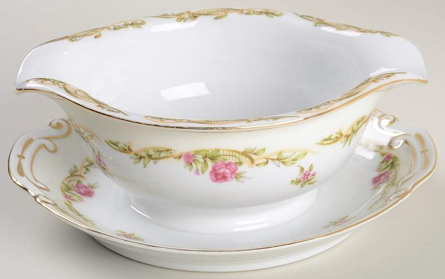 ALA19 Gravy Boat with Attached Underplate by Aladdin-1
