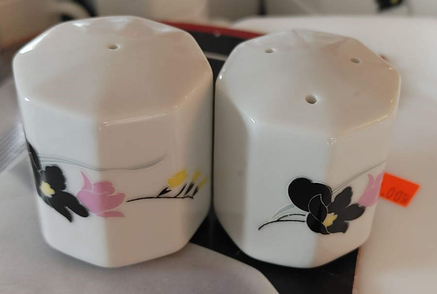 Anais Salt & Pepper Set by Arcopal-1