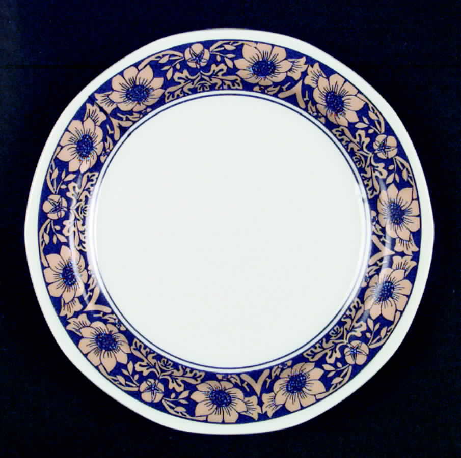 ATP1 Salad Plate by Atelier Porzellan-1