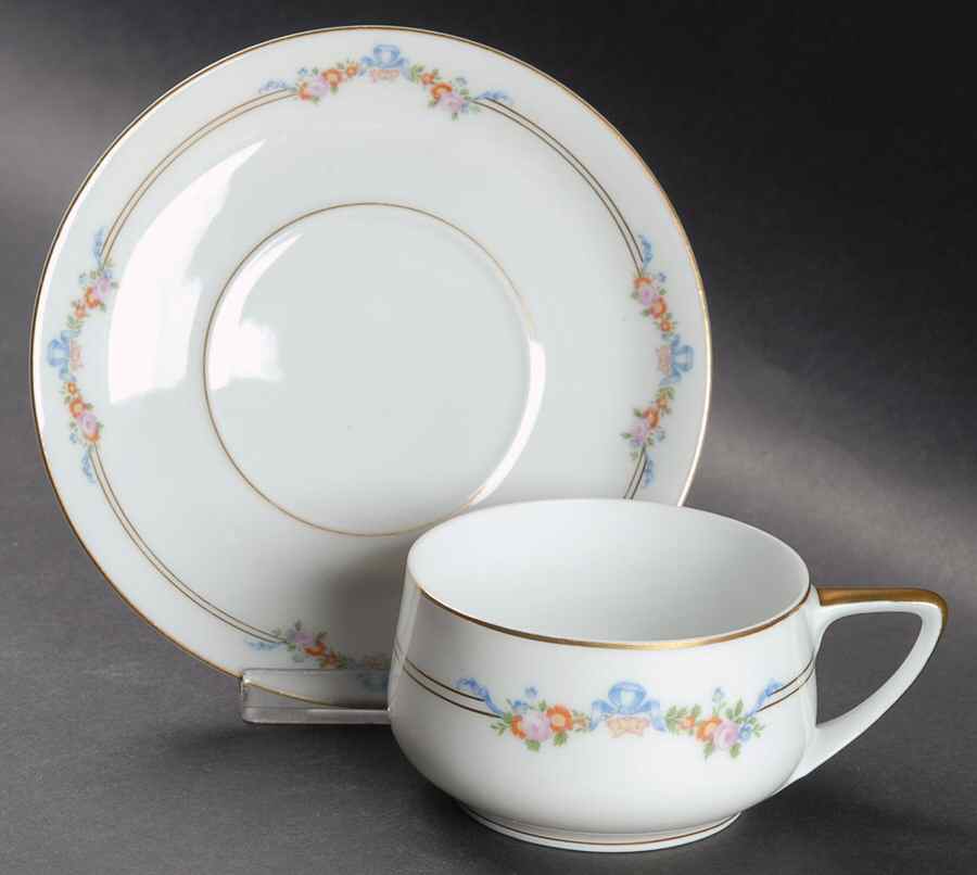 ANT1 Flat Cup & Saucer Set by Antoinette-1