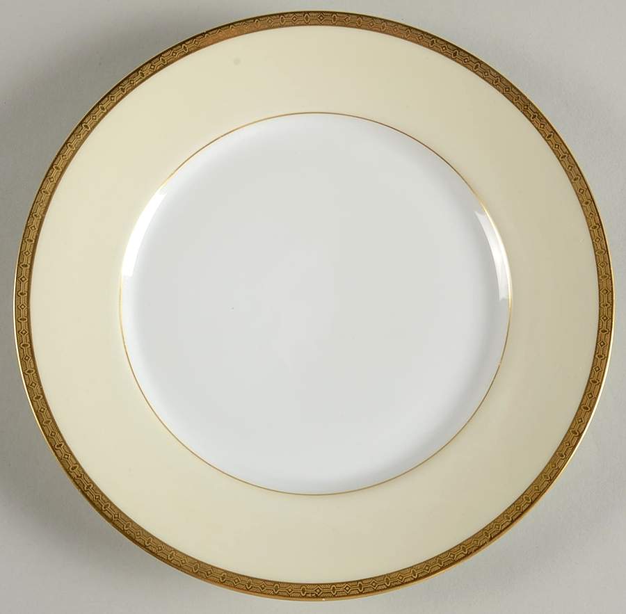 AHR463 Luncheon Plate by Charles Ahrenfeldt-1