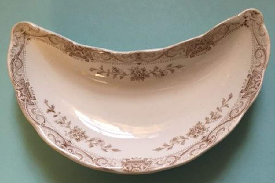 Elite Brown Bone Dish by Henry Alcock-1