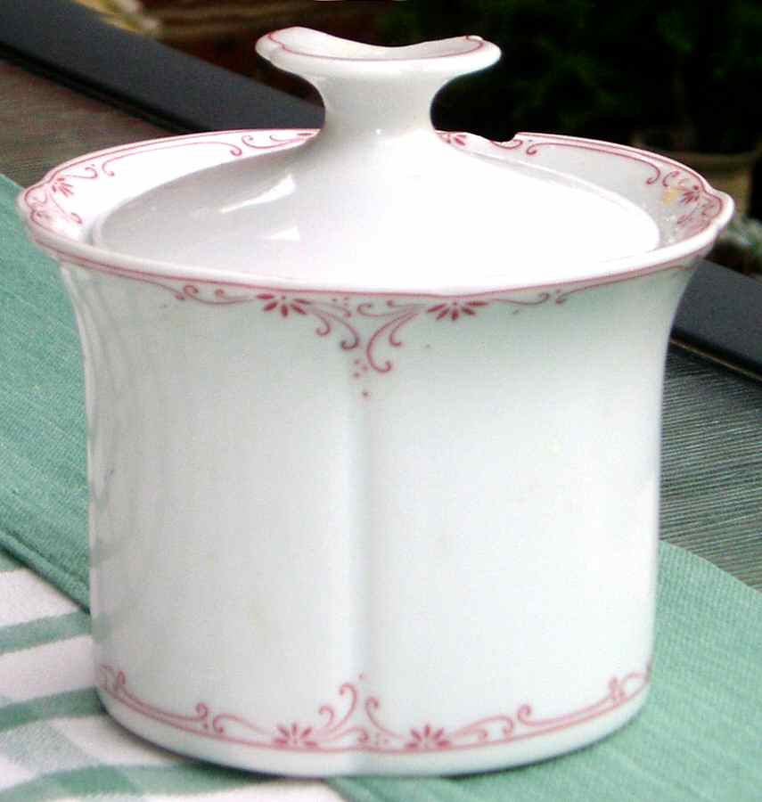 Floralis Red Sugar Bowl & Lid by Arzberg-1