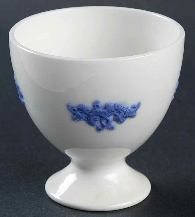 Chelsea (Smooth, No Embossing) Single Egg Cup by Adderley-1