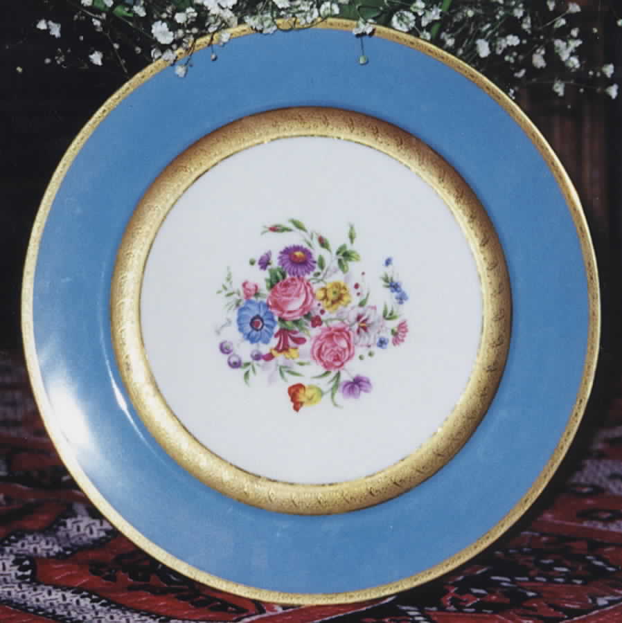 AHR479 Dinner Plate by Charles Ahrenfeldt-1