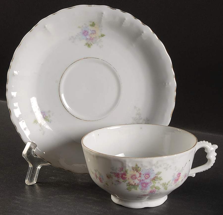 777 Flat Cup & Saucer Set by Altrohlau-1