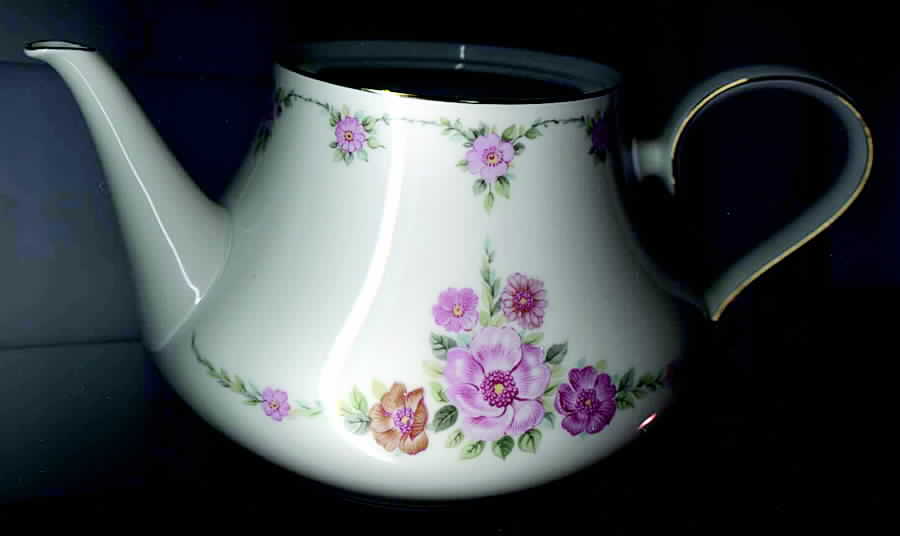 AL13 Teapot No Lid by Alka-1