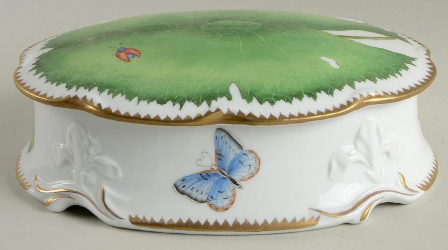 Waterlily Seascape 7" Oval Box & Lid by Anna Weatherley-1