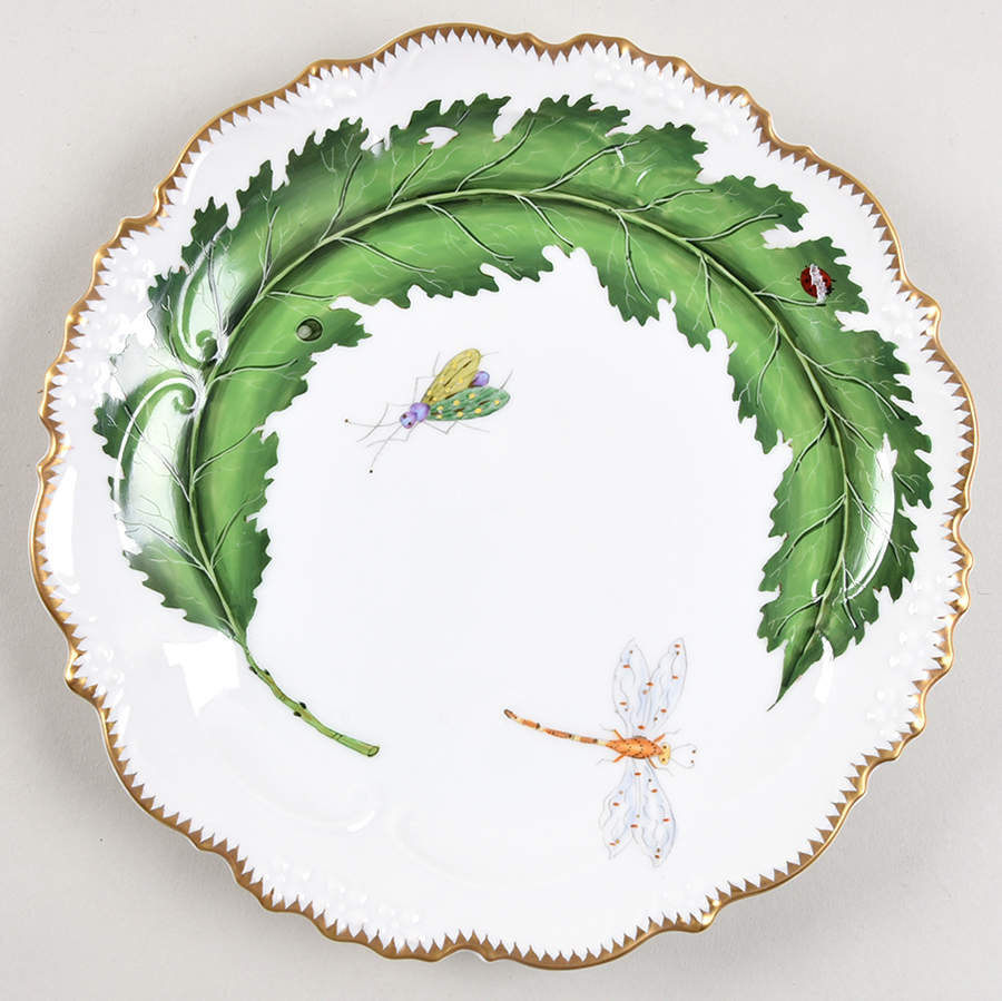 Green Leaf 8" Scalloped Plate by Anna Weatherley-1