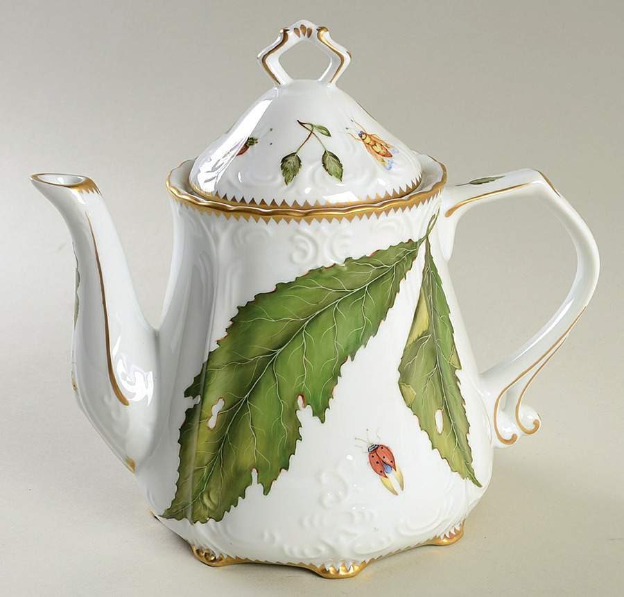 Green Leaf Teapot & Lid by Anna Weatherley-1