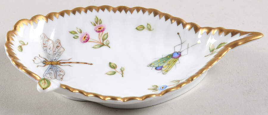 Budapest Spring 4" Leaf Dish by Anna Weatherley-1
