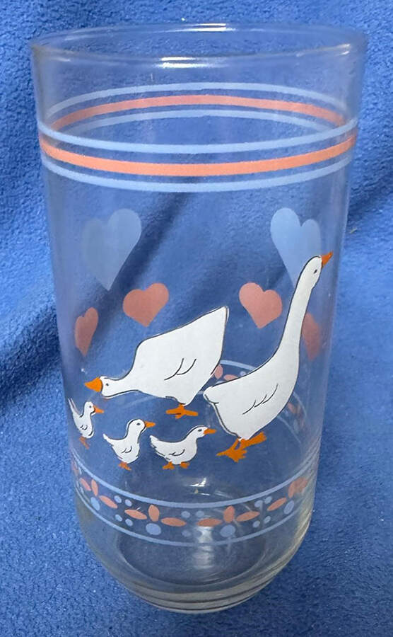 Hearts 'N Geese 16 Oz Glassware Cooler by Arcopal-1