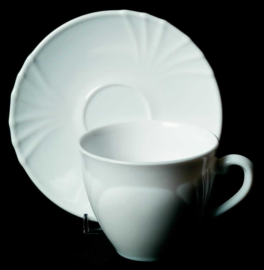 ARP27 Flat Cup & Saucer Set by Arcopal-1