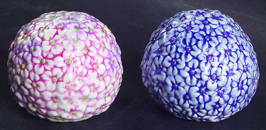 Hydrangea (3376) Sculpted Salt & Pepper Set by American Atelier-1