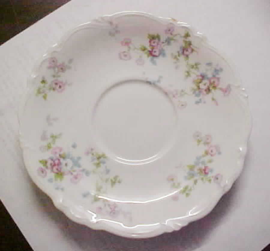 AHR567 Saucer by Charles Ahrenfeldt-1