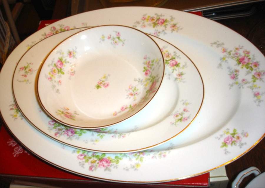 AHR573 Fruit/Dessert (Sauce) Bowl by Charles Ahrenfeldt-1