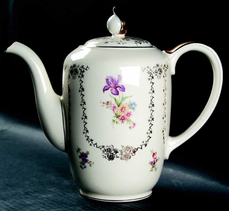Jeanette Coffee Pot & Lid by Alka-1