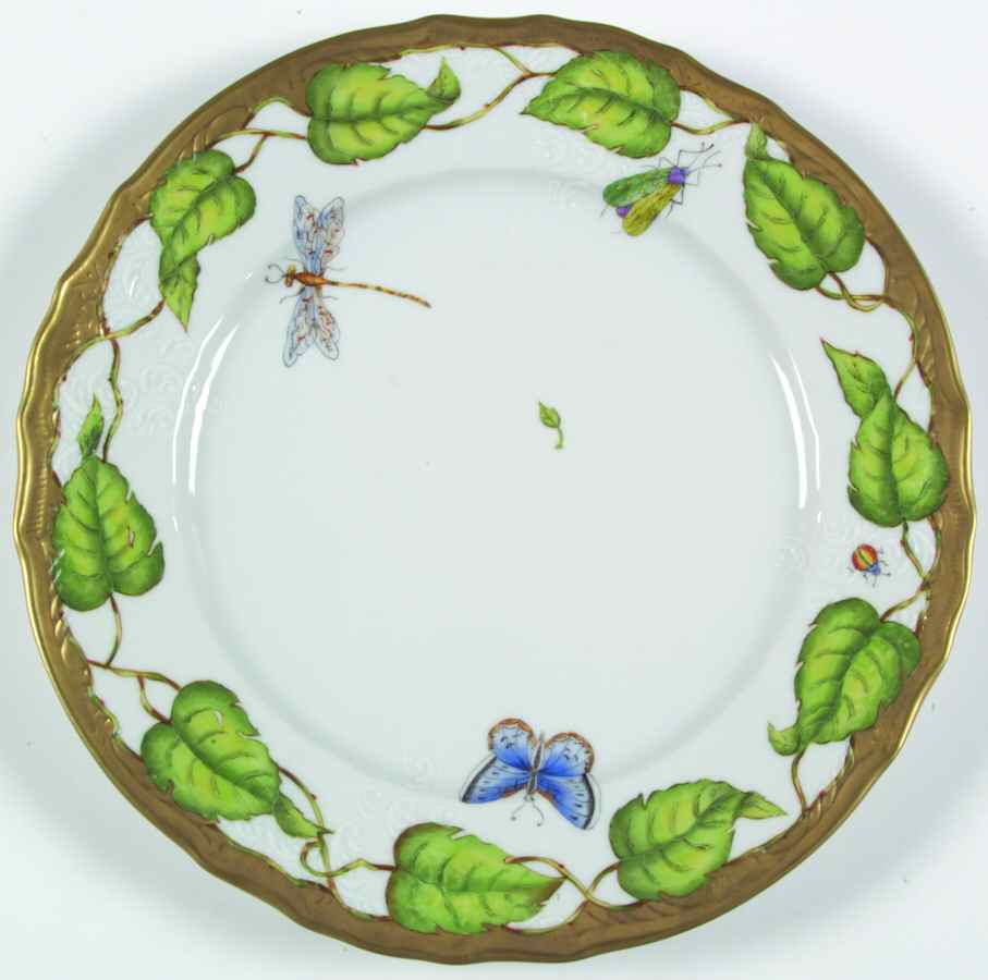 Ivy Garland Dinner Plate by Anna Weatherley-1