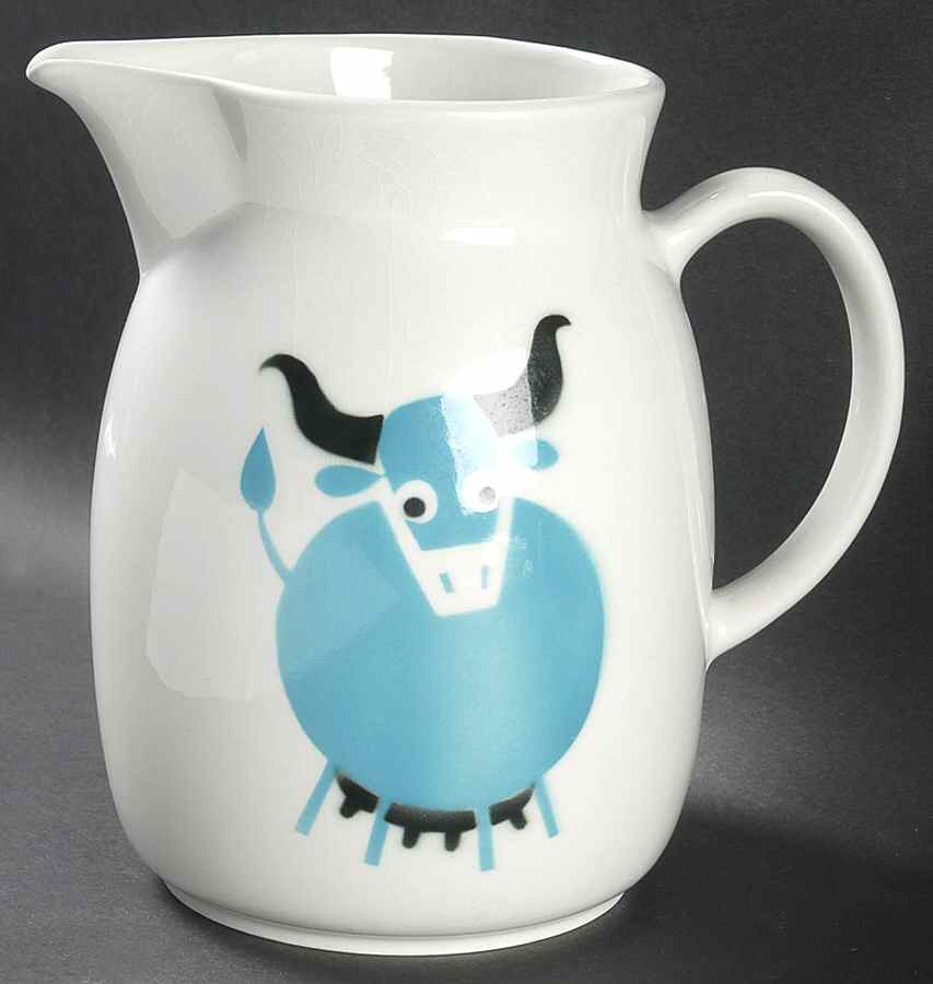 ARA100 64 Oz Pitcher by Arabia of Finland-1