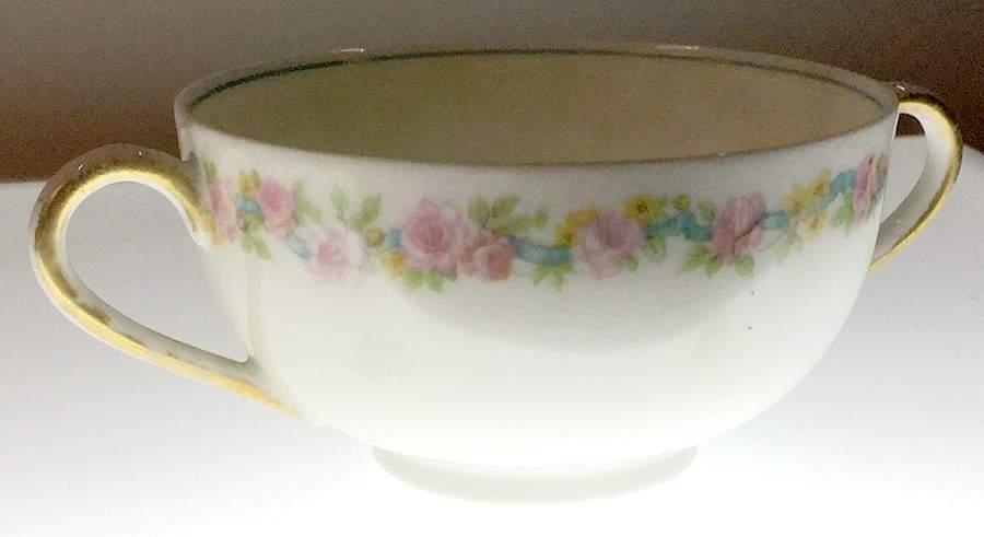 Ahr607 Flat Bouillon Cup by Charles Ahrenfeldt-1