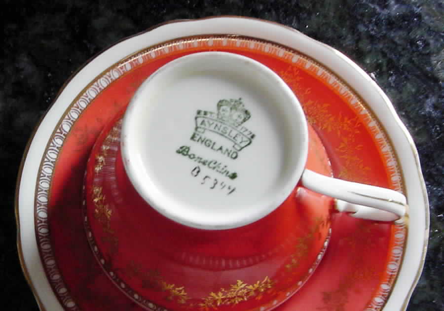 D5344 Footed Cup & Saucer Set by John  Aynsley & Sons-1