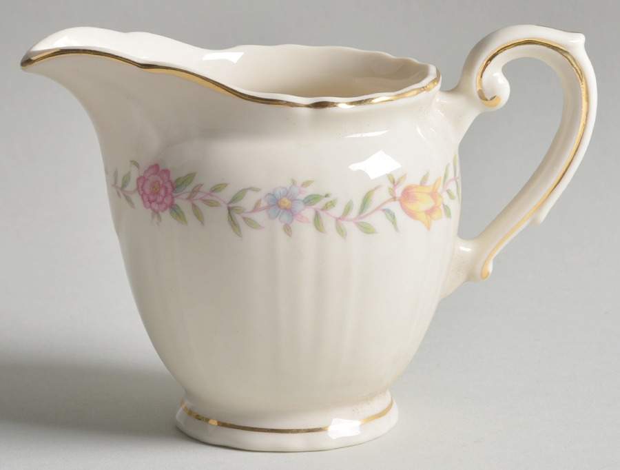 ABE38 Creamer by Aberdeen-1