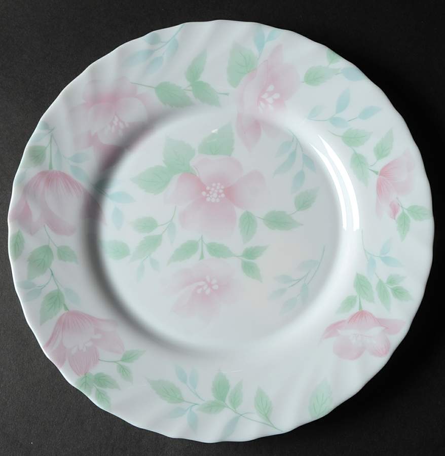 Florentine Luncheon Plate by Arcopal-1