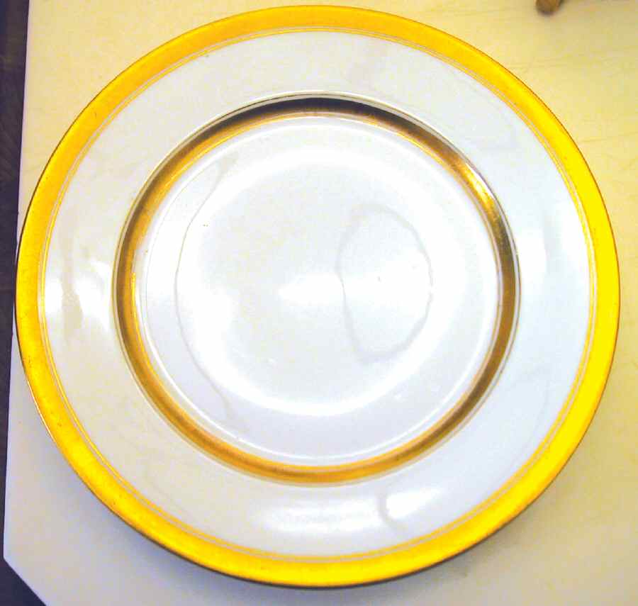 ALT402 Dinner Plate by Altrohlau-1