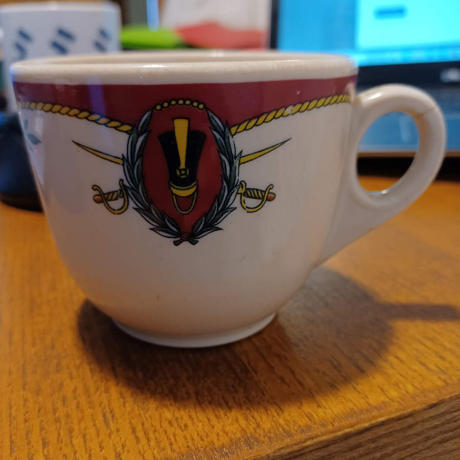 AKP5 Flat Cup by Albert Pick Co-1