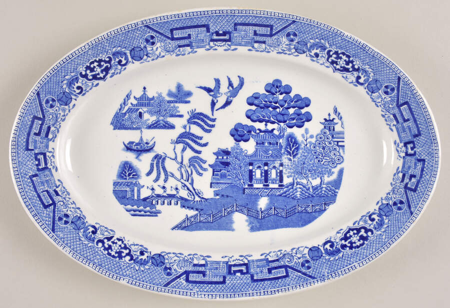 Willow Blue 11" Oval Serving Platter by Albert Pick Co-1