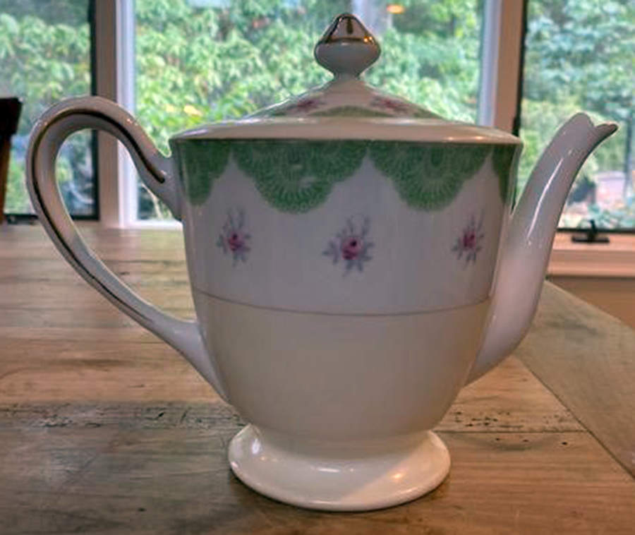 AIC28 Teapot & Lid by Aichi-1
